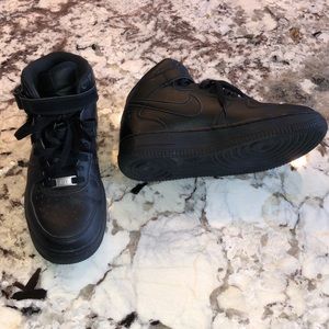 Black Air Force Nikes High Top
